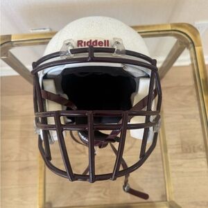 Riddell Men's White and Maroon Football Helmet